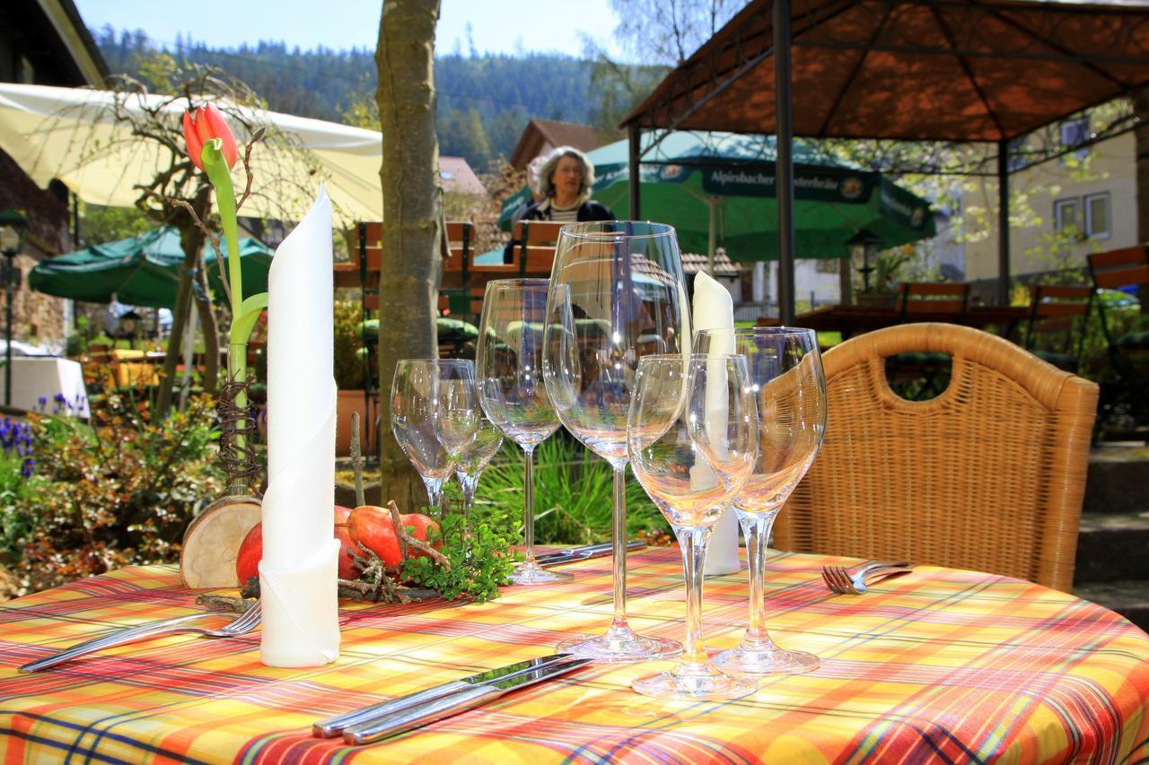 Gutshof-Hotel Waldknechtshof ไบเออร์สบรอนน์ ภายนอก รูปภาพ
